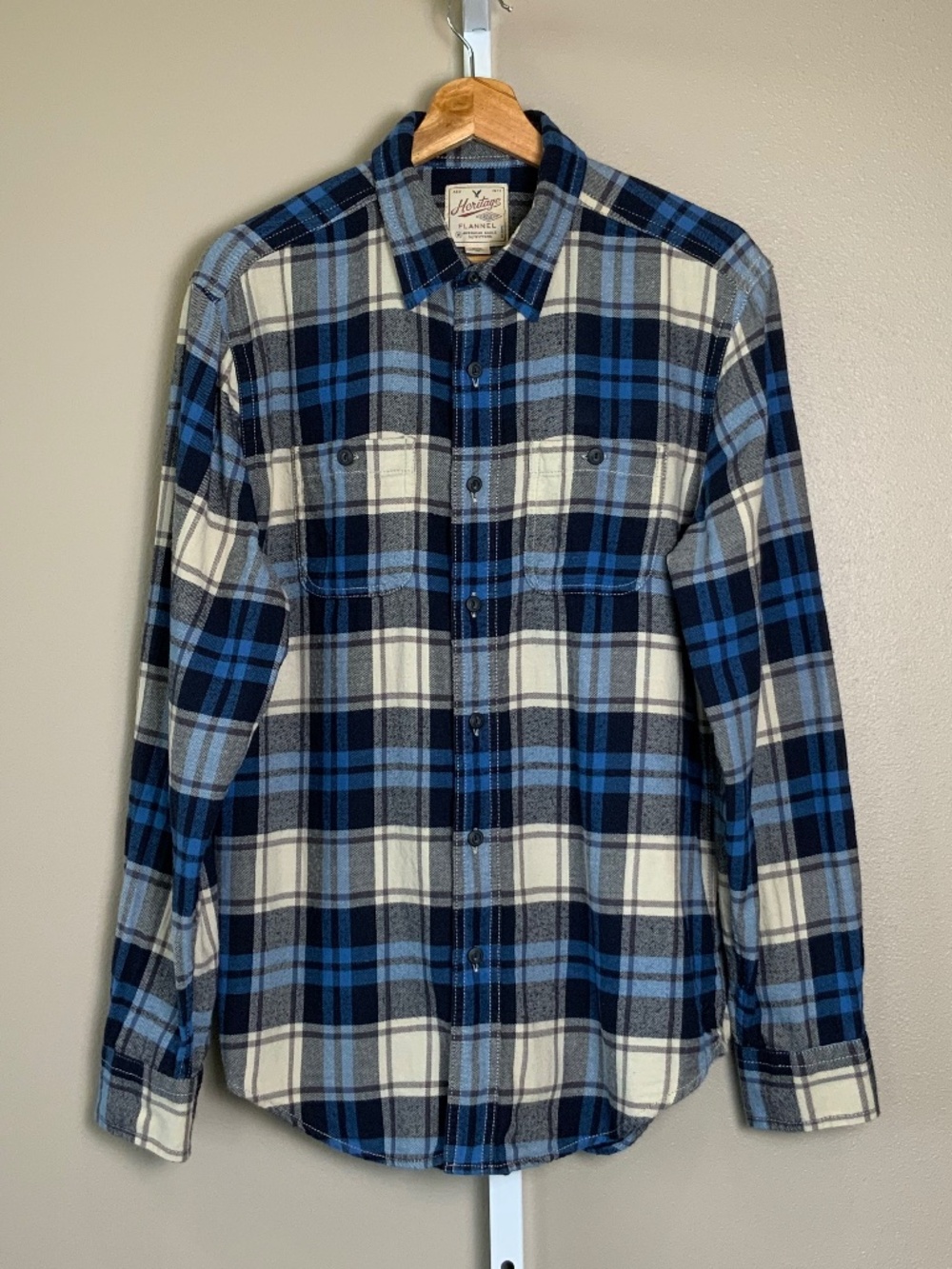 American Eagle Outfitters Classic Fit Heritage Flannel Plaid Button Down Shirt